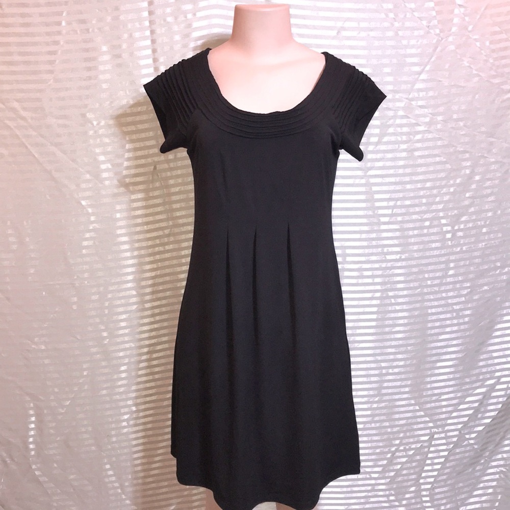 Black Mid Pleated Fitted Sheath Dress Casual Scoop